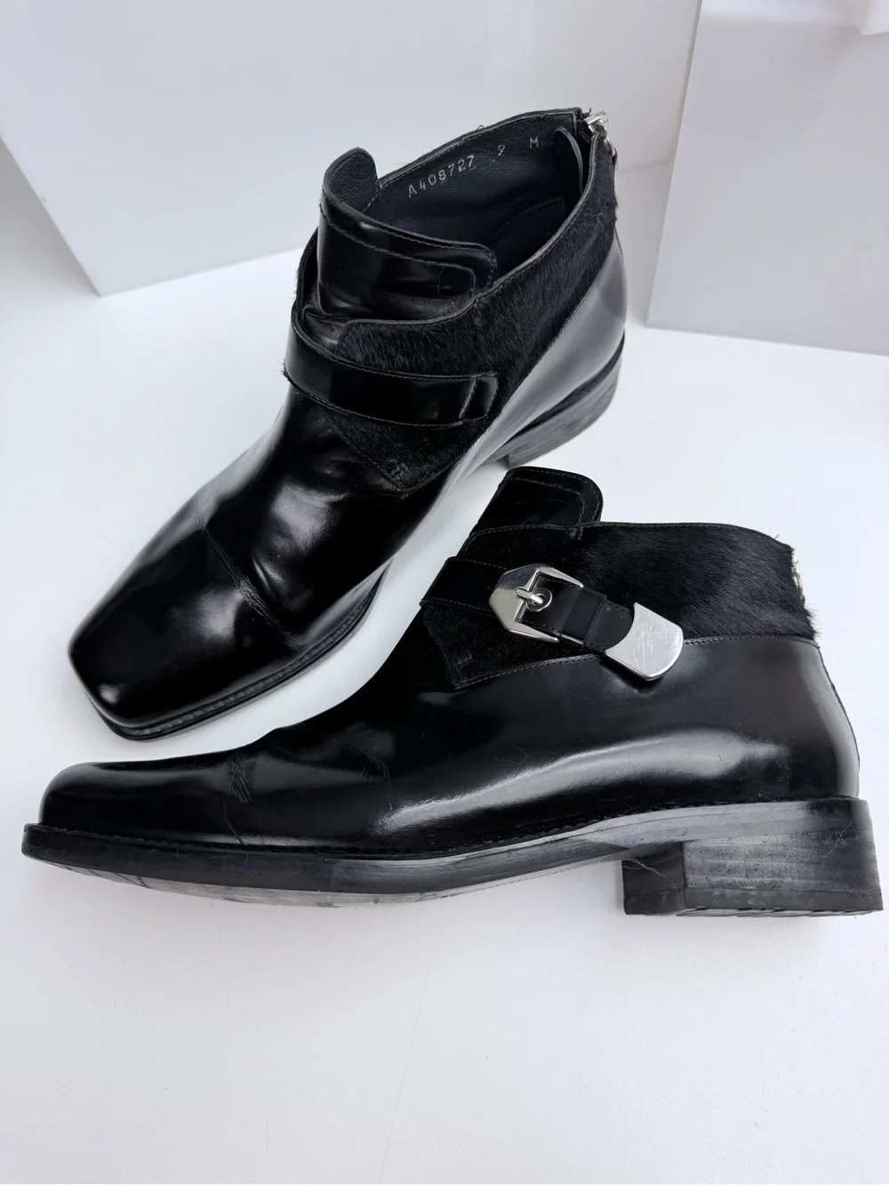 Stuart Weitzman Size 9 Negev Jet Mirror Booties Zip Back